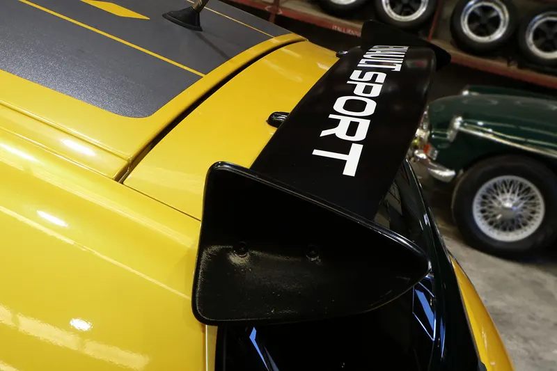 Renault Clio III RS F1 Team R27 28
