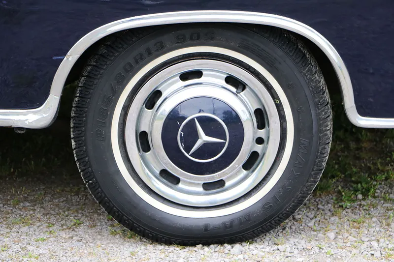 220S Coupé ponton 49
