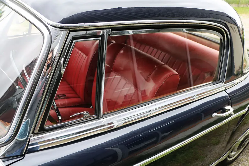220S Coupé ponton 47