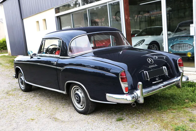 220S Coupé ponton 8