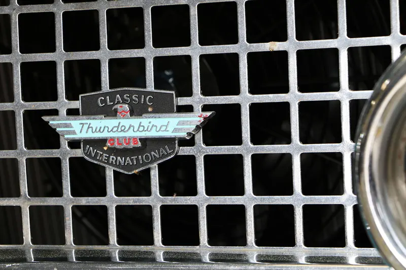 Ford Thunderbird 1956 73