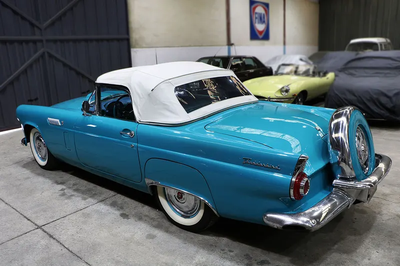 Ford Thunderbird 1956 32