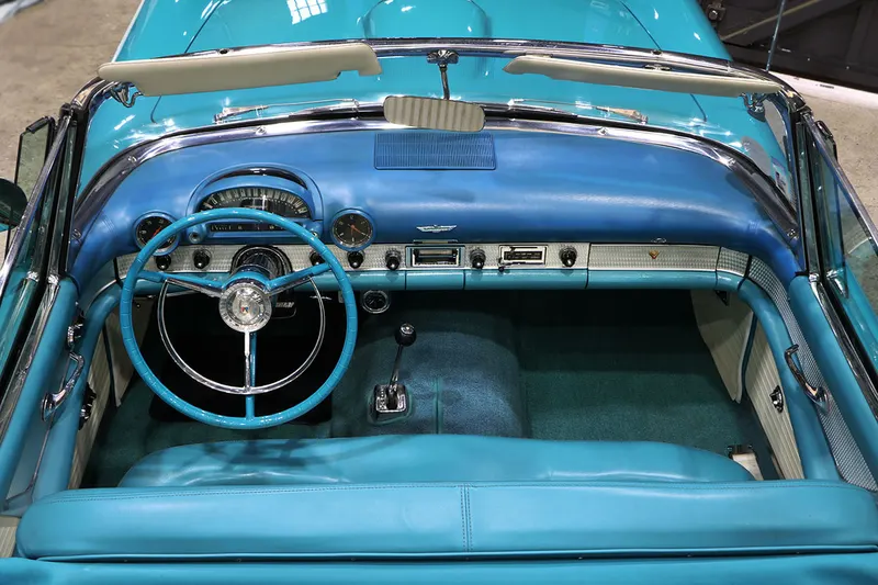 Ford Thunderbird 1956 45