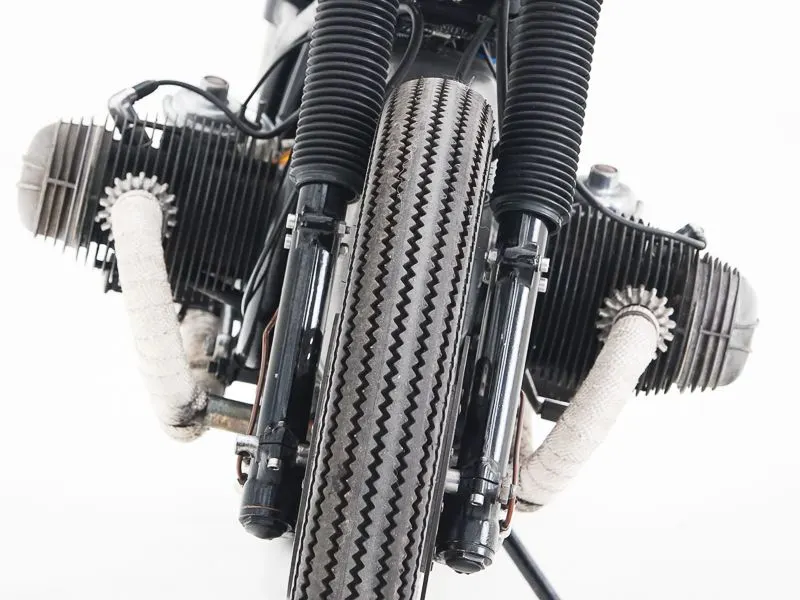 BMW R60/2 Classic Racer 15