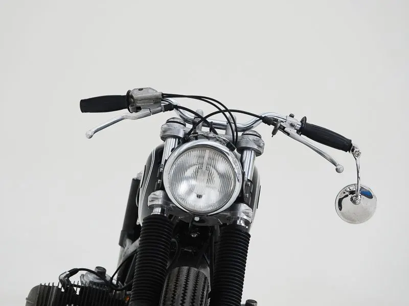 BMW R60/2 Classic Racer 11