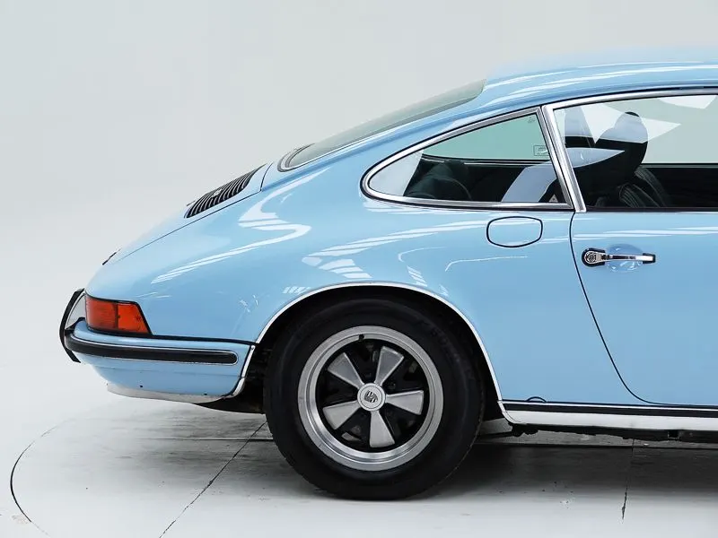 Porsche 911 2.4 T/E Ölklappe Coupé 17