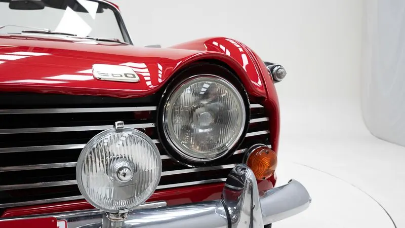 Triumph TR250 + Overdrive 15