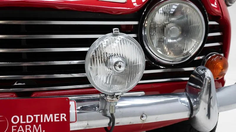 Triumph TR250 + Overdrive 17