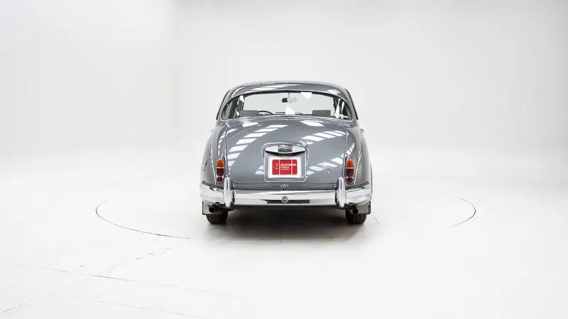 V8 250 8