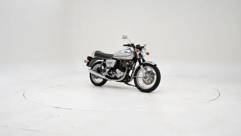 Commando 850 4