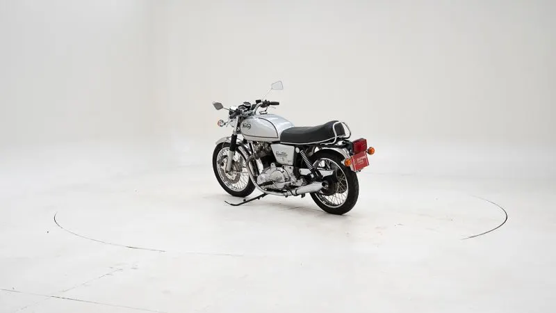 Commando 850 5