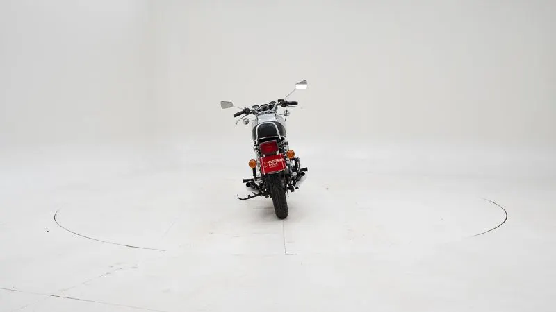 Commando 850 8