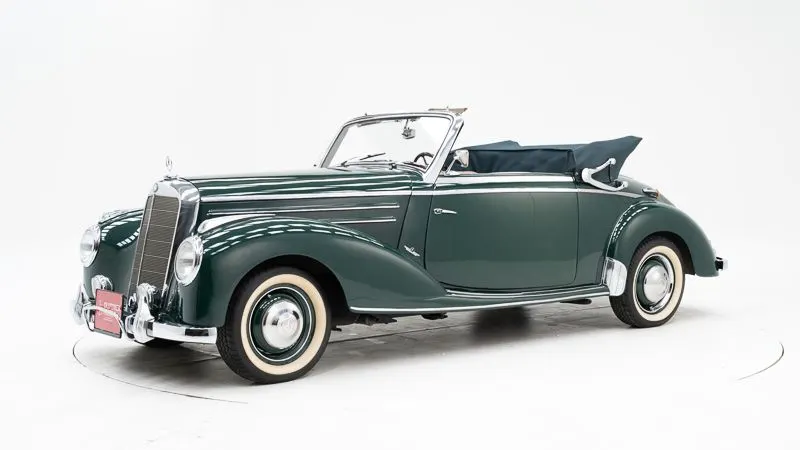 Mercedes-Benz 220 A Cabriolet 2