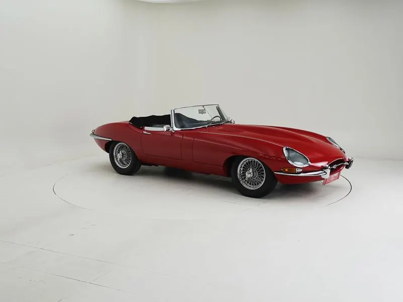Jaguar E-Type Series 1 OTS 4