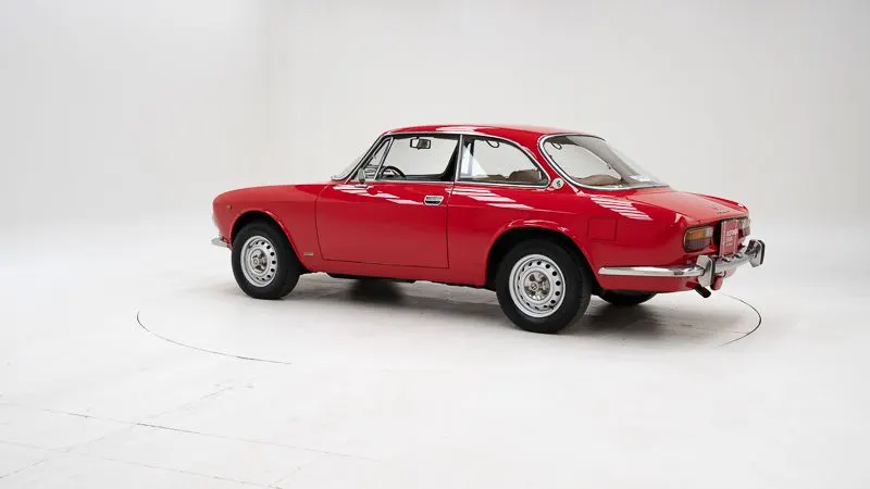 Alfa Romeo 2000 GT Veloce 5