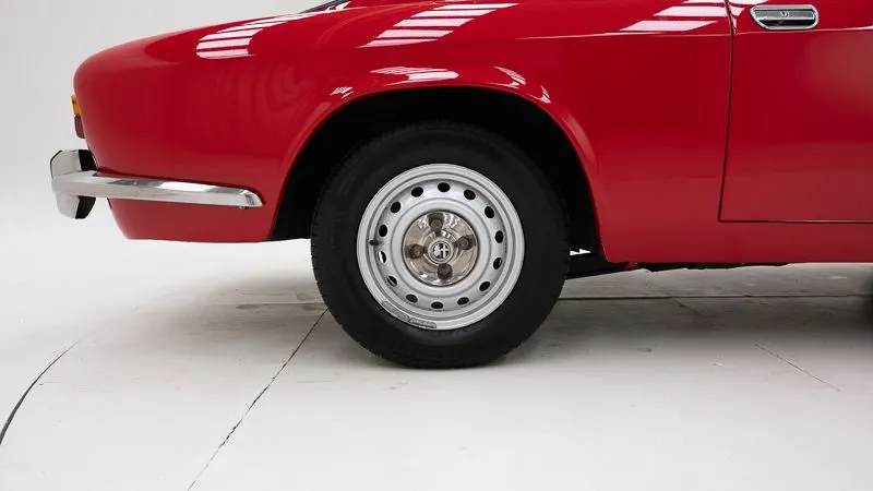 Alfa Romeo 2000 GT Veloce 17