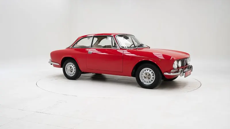 Alfa Romeo 2000 GT Veloce 4