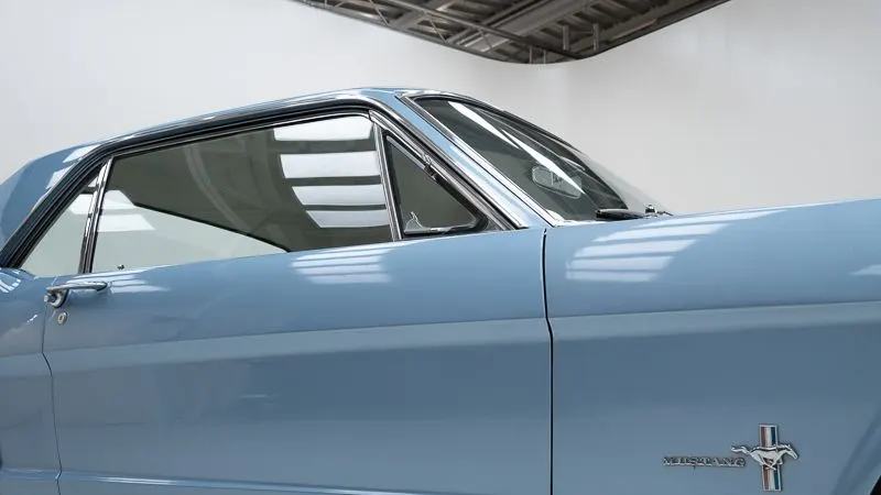 Ford Mustang 16