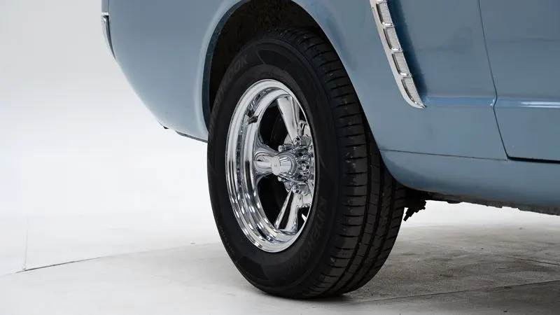 Ford Mustang 19