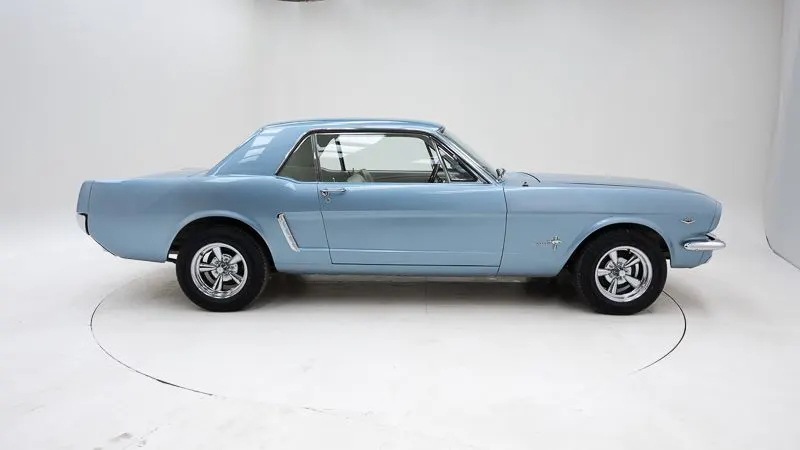 Ford Mustang 10