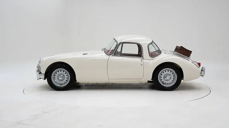 MG A Coupe Twin Cam 9