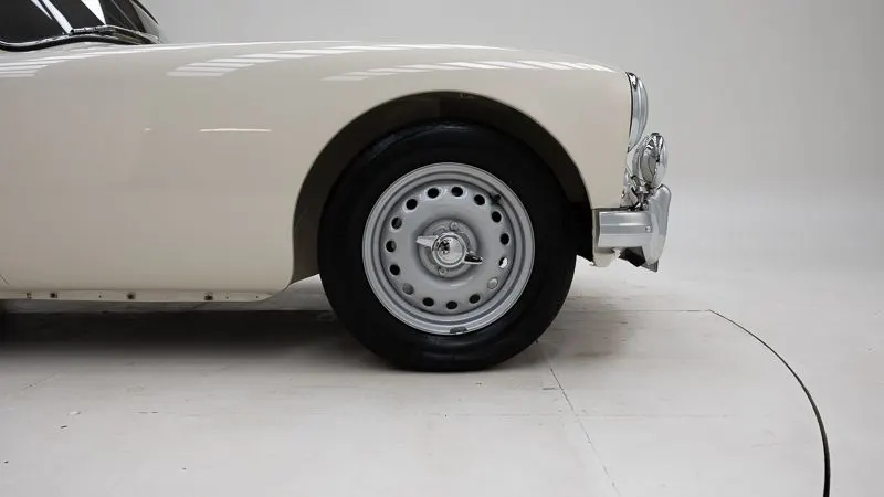 MG A Coupe Twin Cam 11