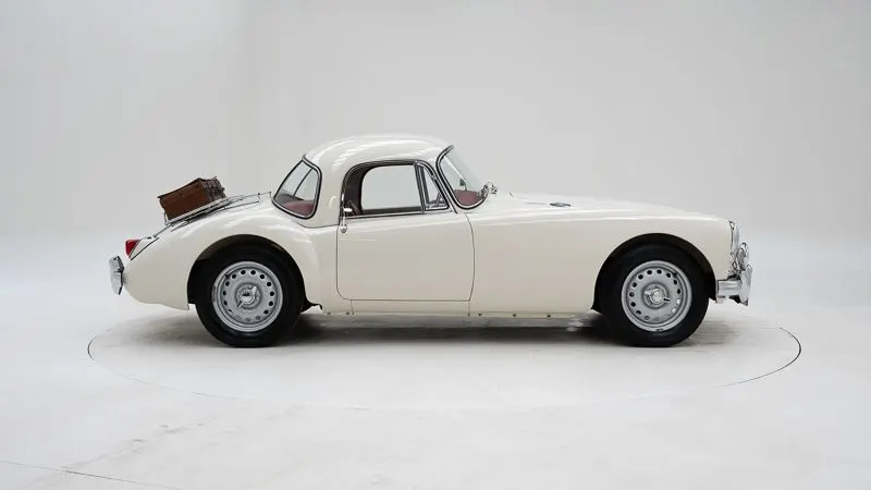 MG A Coupe Twin Cam 7