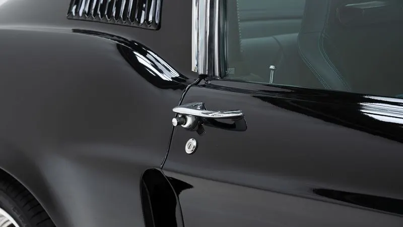 Ford Mustang Fastback V8 14