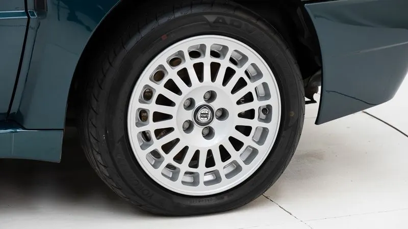 Lancia Delta Evoluzione 8V 14