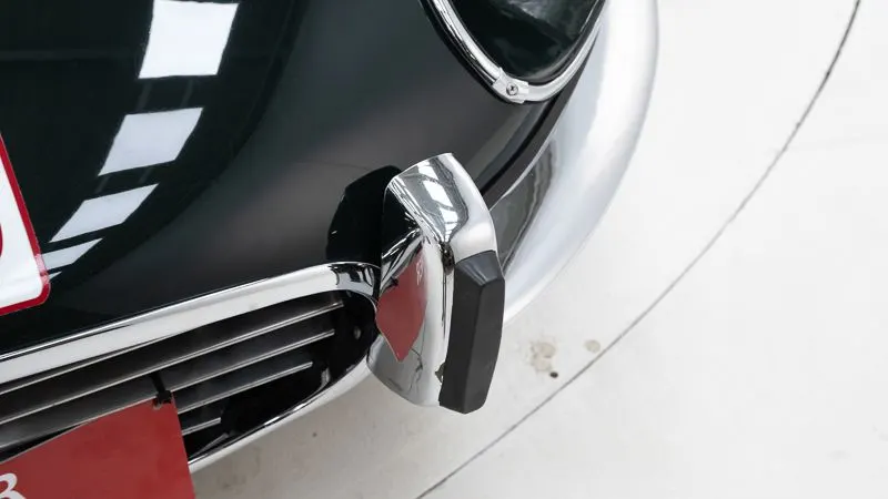 Jaguar E-TYPE Series 3 V12 14