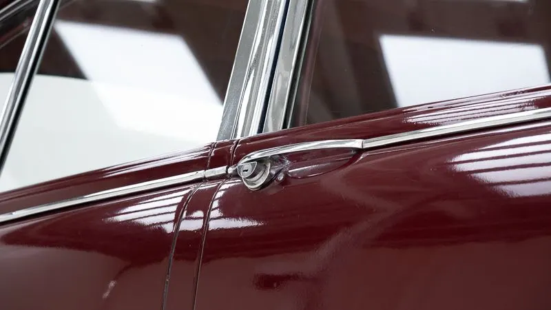 Jaguar MKII 15