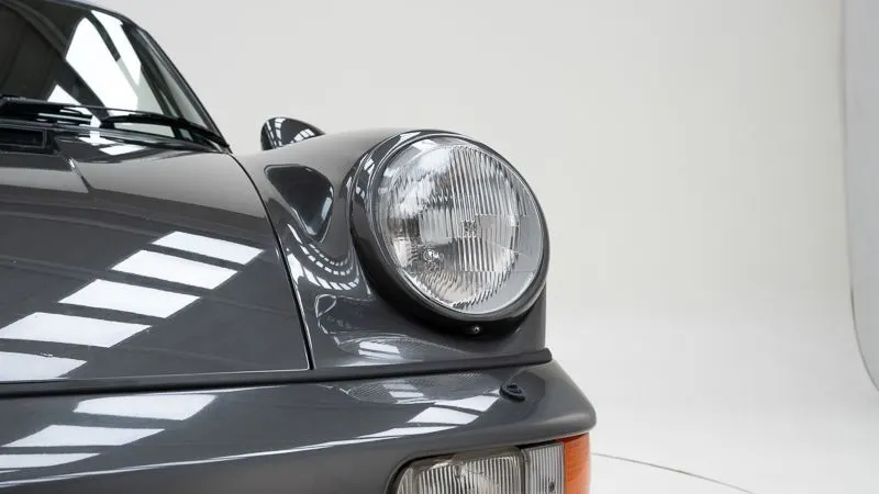 Porsche 911 964 Carrera 2 17