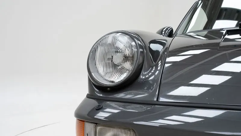 Porsche 911 964 Carrera 2 16