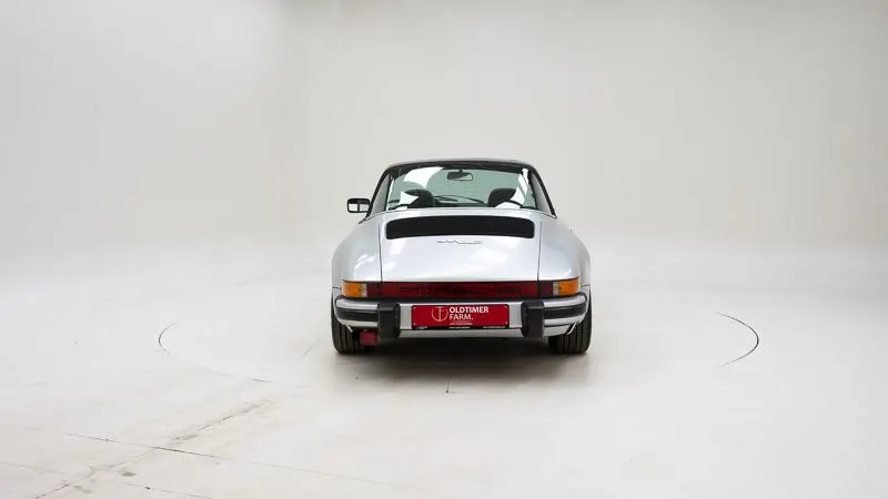 Porsche 911 3.0 SC Targa 8
