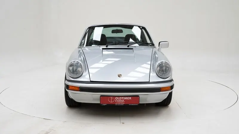 Porsche 911 3.0 SC Targa 10