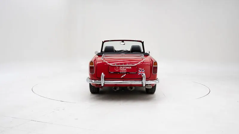 Triumph TR4 A 8