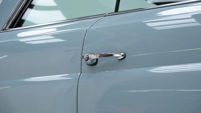 Mercedes-Benz 280 SE 17