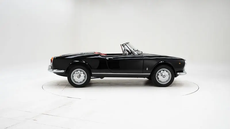 Alfa Romeo 1600 Giulia Spider 7