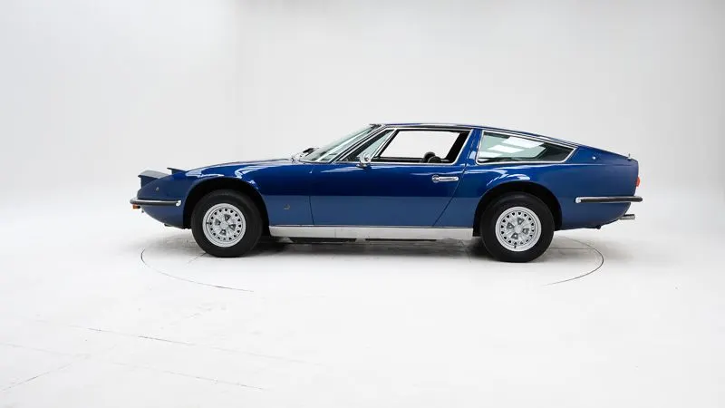Maserati Indy 9