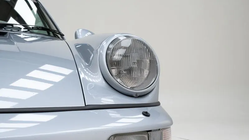 Porsche 911 964 Turbo 17