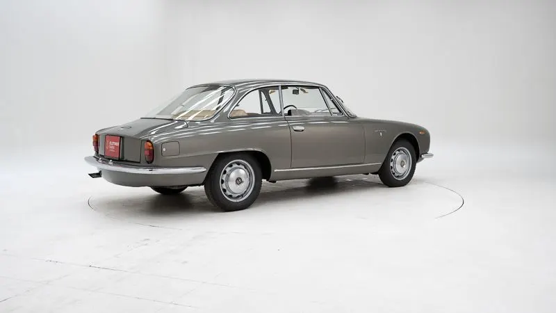 Alfa Romeo 2000 Sprint 3
