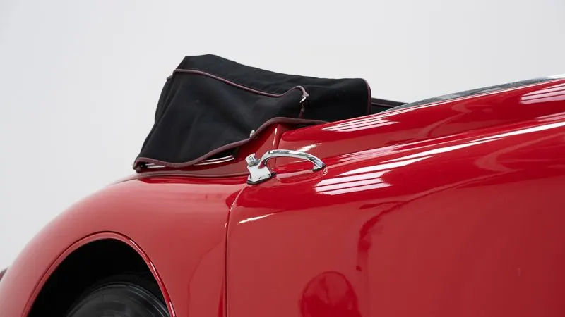 Jaguar XK 150 DHC 18