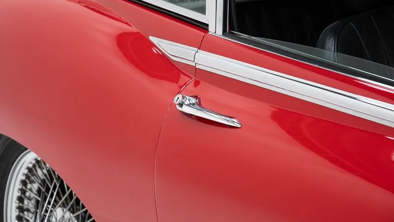 Jaguar E-Type 4.2 2+2 17