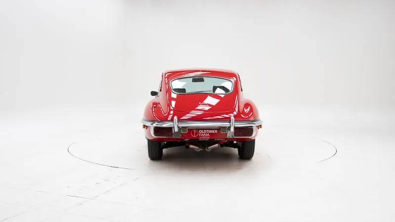 Jaguar E-Type 4.2 2+2 8
