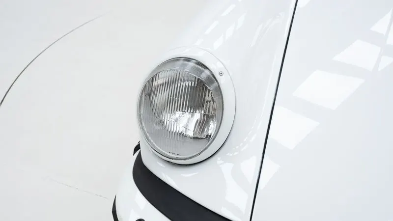 Porsche 911 3.0 SC 11