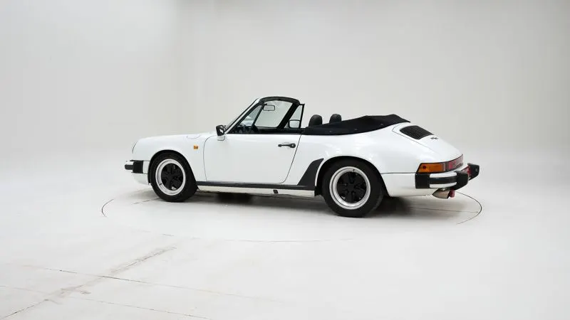 Porsche 911 3.0 SC 5