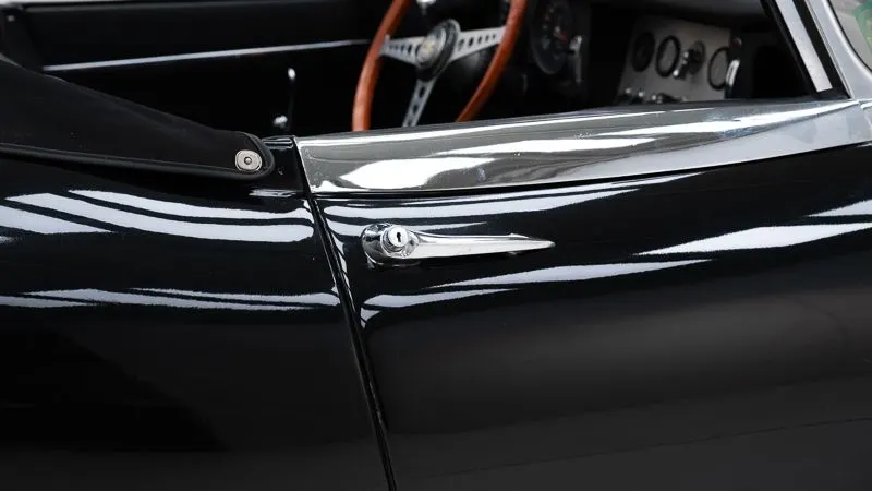 Jaguar E-type Series 1 4.2 19