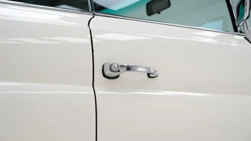 Mercedes-Benz 280 SE 21