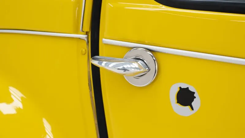 2CV 6 James Bond 007 19