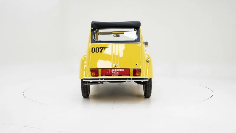 2CV 6 James Bond 007 8
